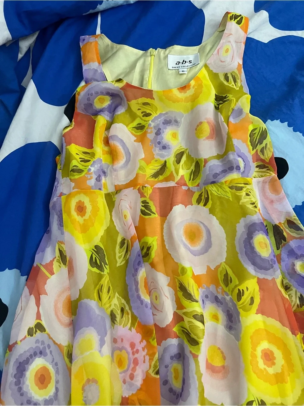 N/A vibrant yellow